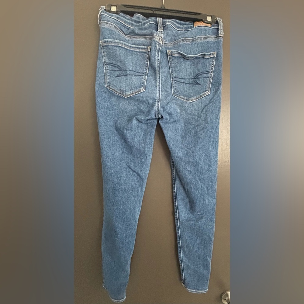 American Eagle High-Rise Skinny Jeans - Medium Wash - Size 4 Regular - Picture 2 of 6